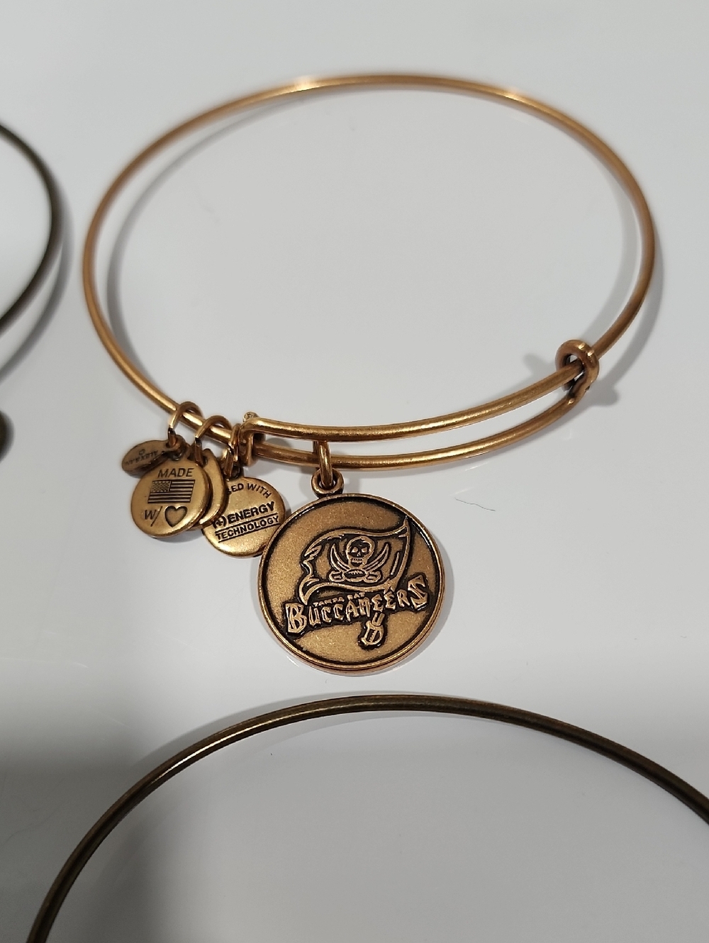 9 Alex & Ani Bracelets, 1 Love This Life Bracelet. - Picture 8 of 16